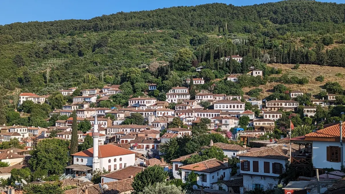 A hillside village in Türkiye